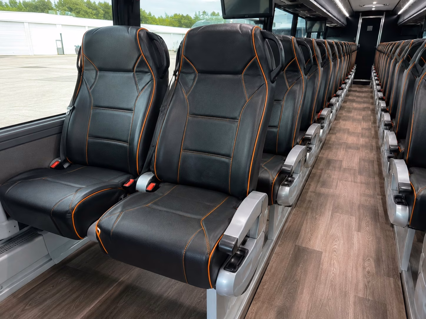 charter bus rentals for large rialto prom groups