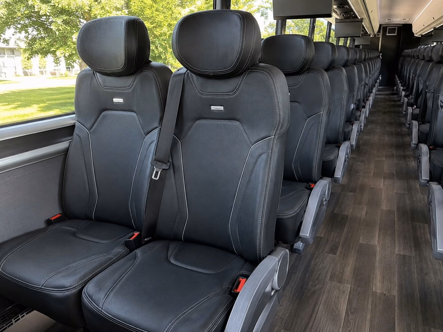 charter bus rentals for large rialto wedding guest lists